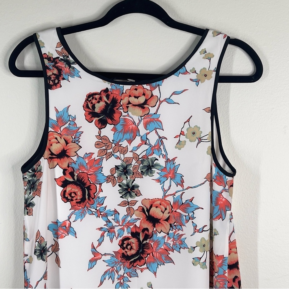 Kenzie Women’s Size M Floral Sleeveless Women's Dress - Multicolor Hi Lo Front